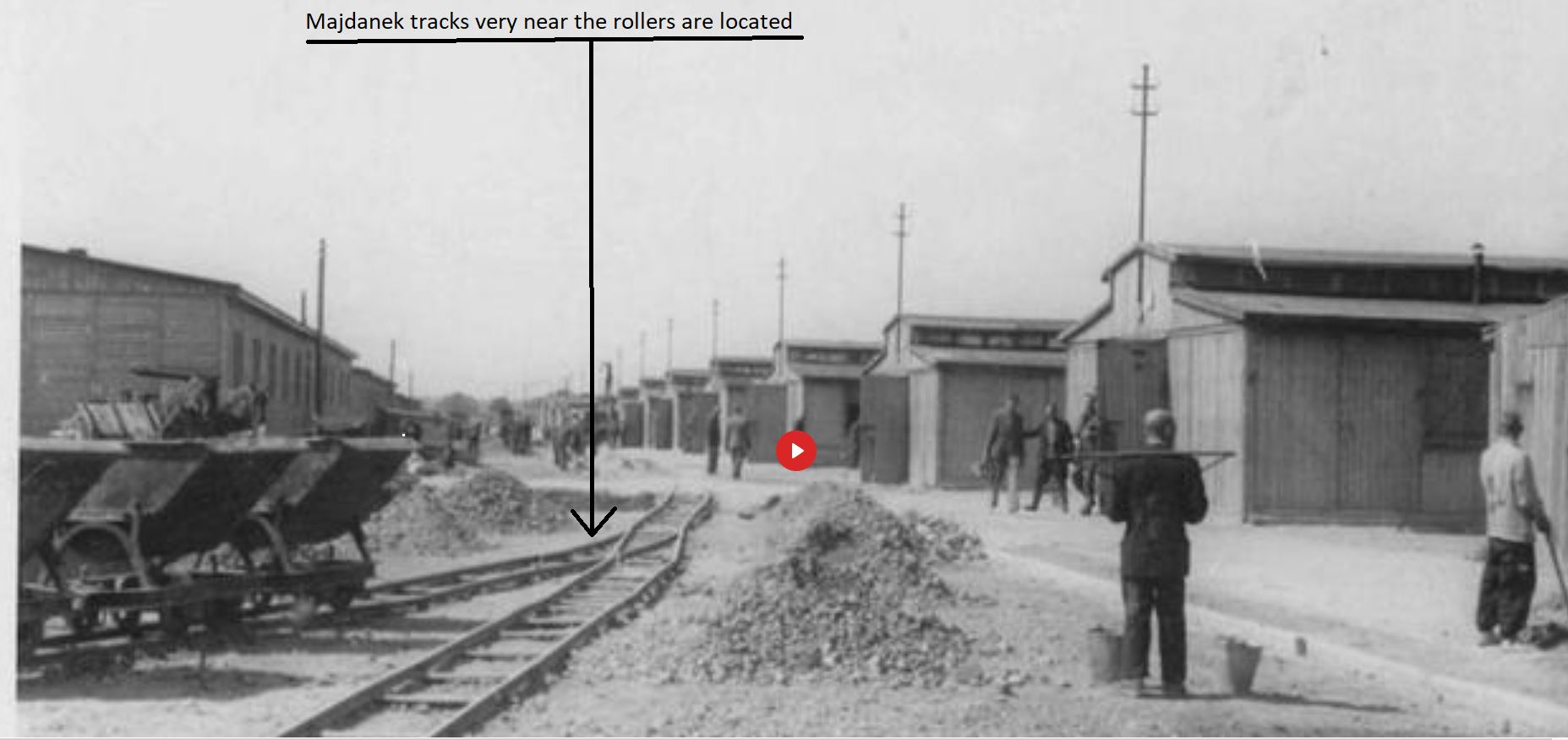 Tracks at Majdanek.JPG